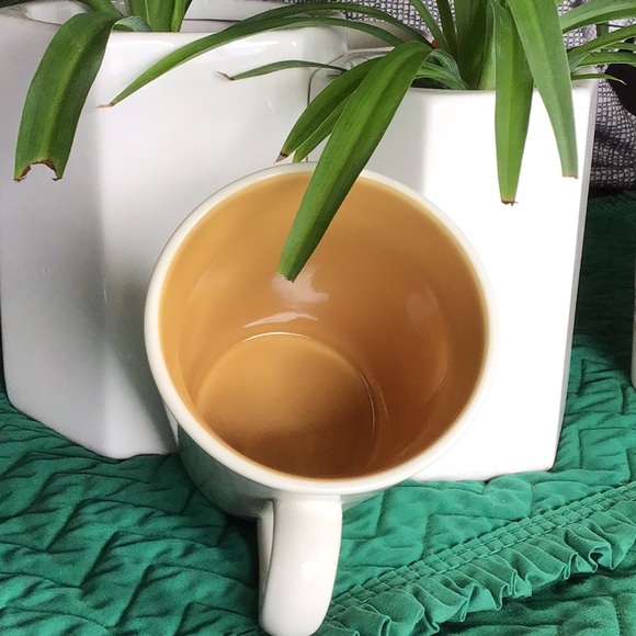 Tim Hortons Mug - Picture 2 of 3